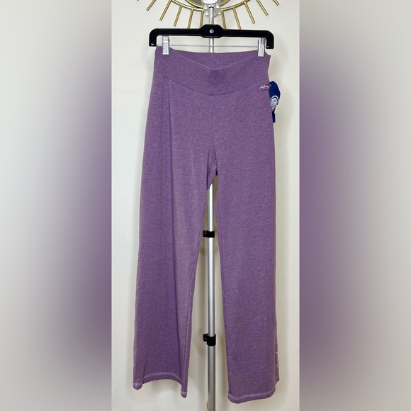NWT Life is Good sleep pant lilac relaxed fit elastic waist size medium - Picture 5 of 7